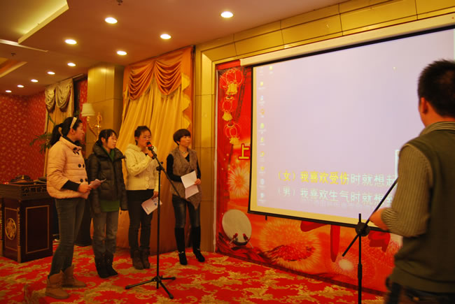 K�裨4��