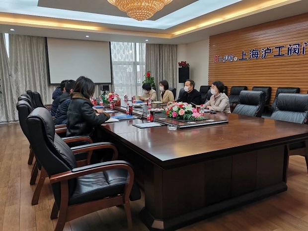 �ζ��^(q��)����(li��n)����ϯ���d������һ�����L�{(di��o)����˾������غ͏�(f��)����r���D1��